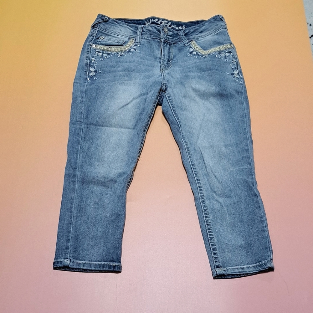 Wallflower Capri Low-Rise Jeans